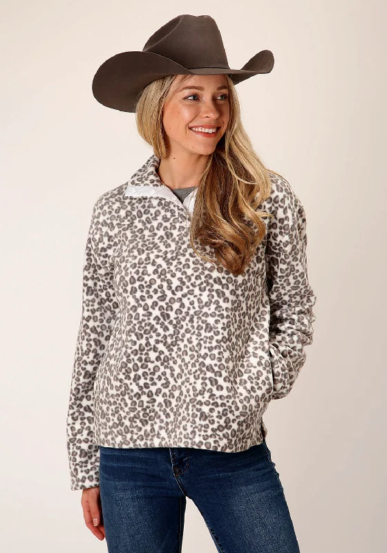 Roper Womens Snow Leopard White Polyester Fleece Pullover