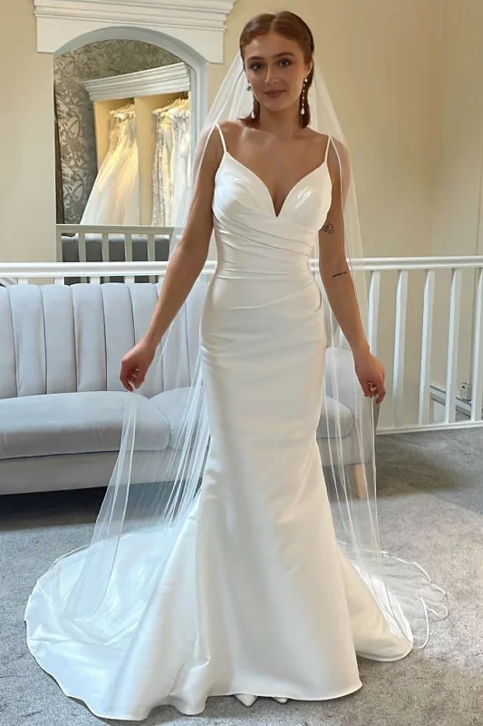 Ivory Spaghetti Strap Backless Trumpet Long Wedding Dress