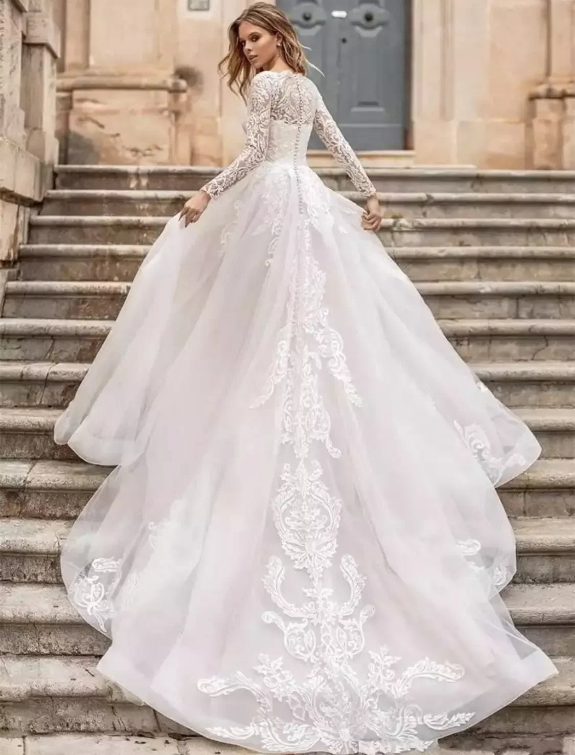 Luxury Wedding Dresses O-Neck A-Line Sexy Bridal Gowns Lace Appliques Long Sleeves Robe  Vintage Vestidos De Novia Exquisite