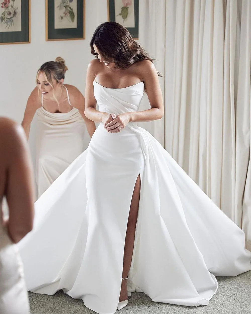 Sexy Satin Wedding Dresses With Detachable Train Sweetheart Slit Wedding Gowns White Bride Dresses Customzie To Measures